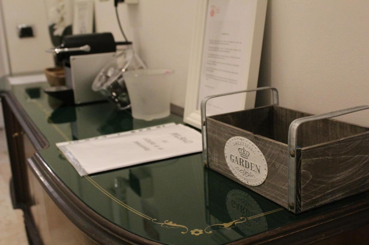 Bed and Breakfast Naviglio81 Mailand Exterior foto