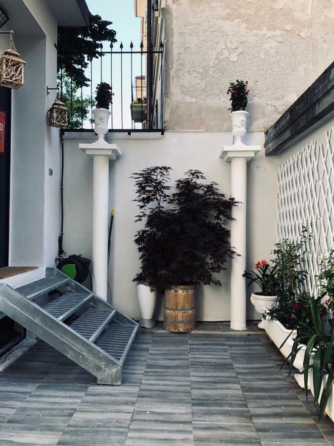 Bed and Breakfast Naviglio81 Mailand Exterior foto